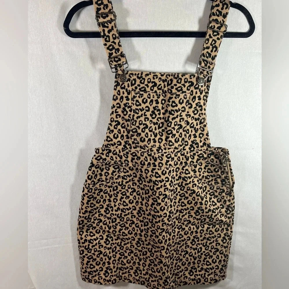 Leopard print overall skirt new